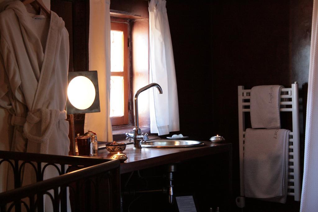 Riad Laaroussa Фес Экстерьер фото