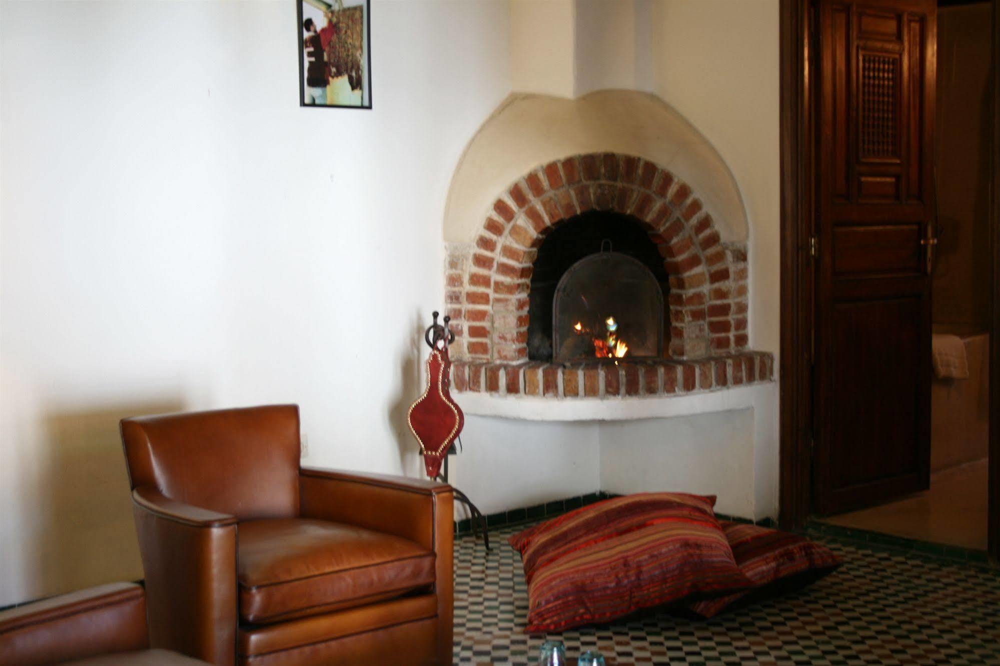 Riad Laaroussa Фес Экстерьер фото
