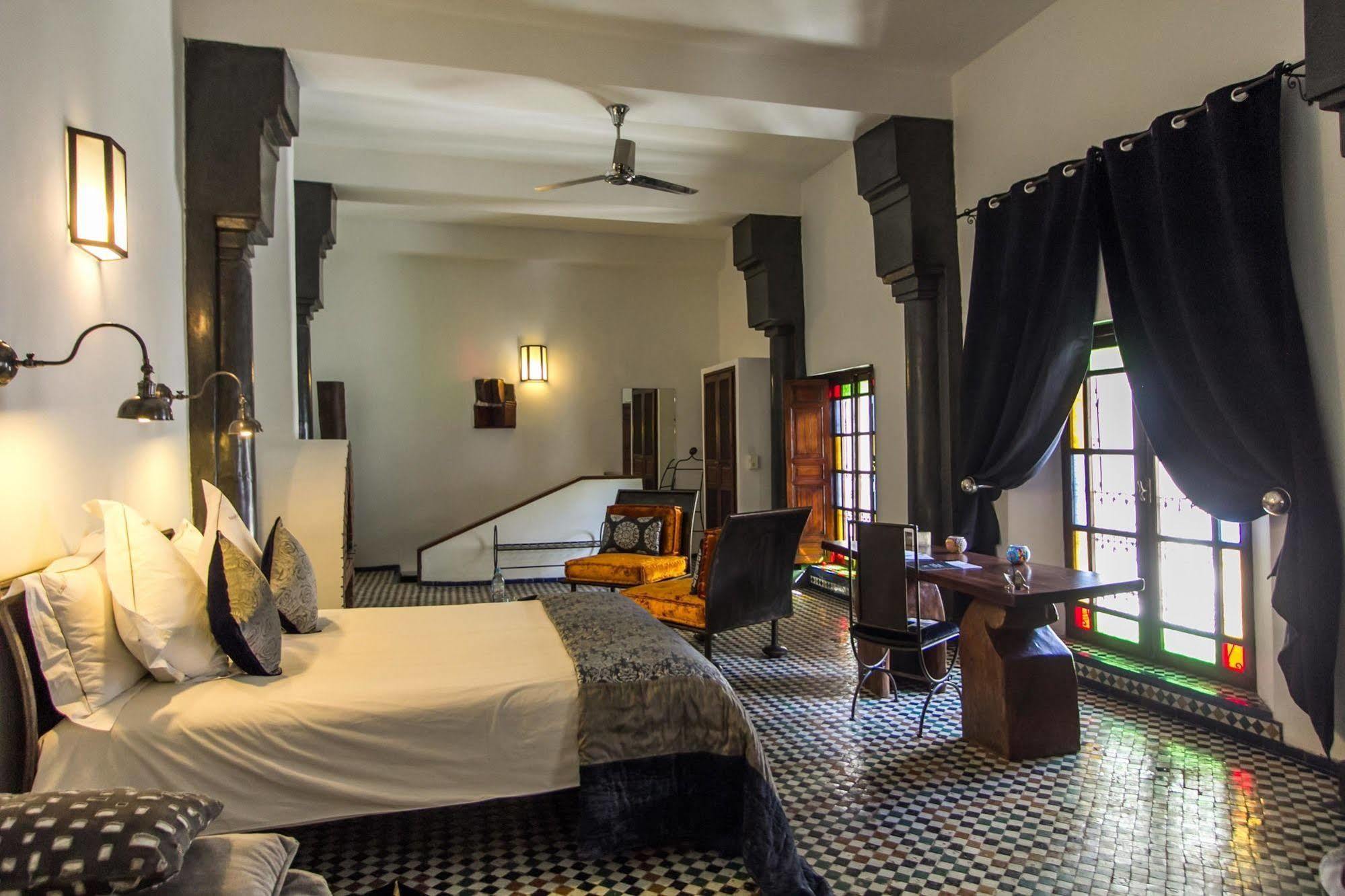 Riad Laaroussa Фес Экстерьер фото