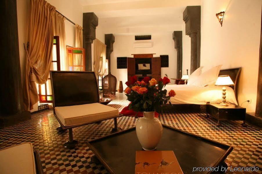 Riad Laaroussa Фес Экстерьер фото